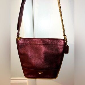 Coach Small Paxton Duffle. - Metalic Wine, Wine Color interior